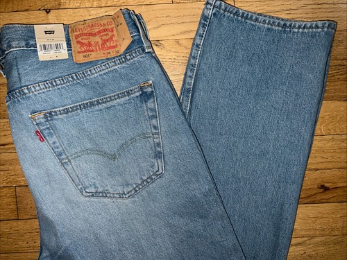 Nwt levi 501 original - nwt,