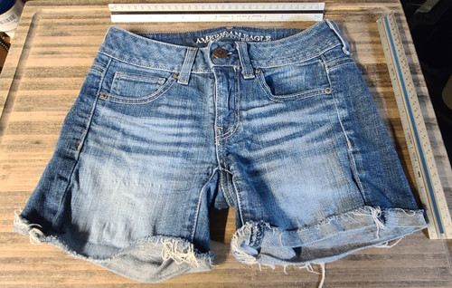 American eagle outfitters - eagle,